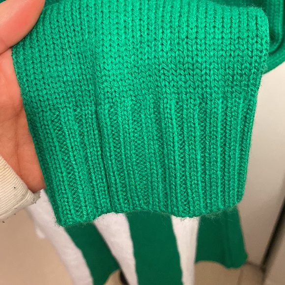 Christmas dress size small green/white with a hat - Picture 9 of 12